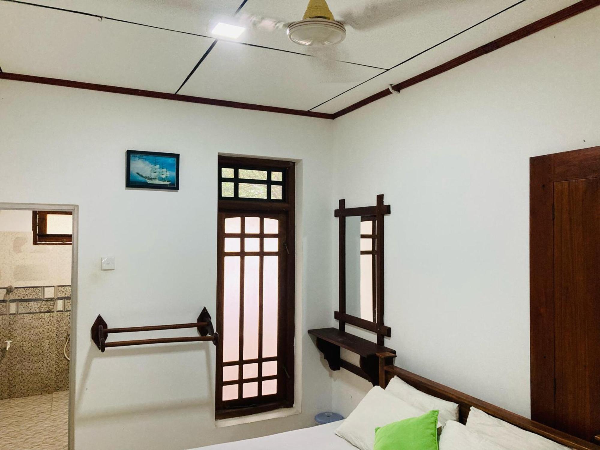 Leonine Villa Yala Тисамахарама Екстериор снимка