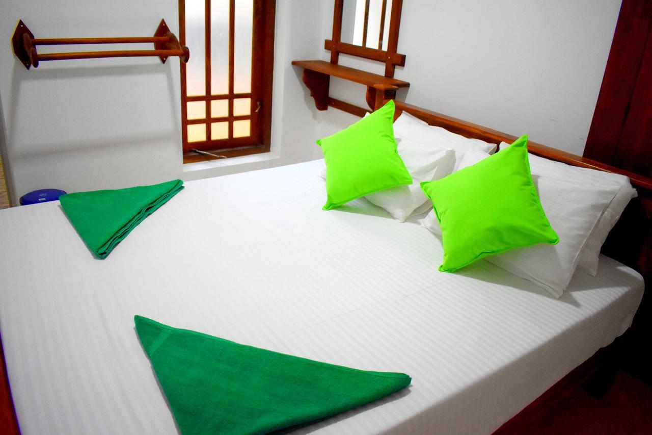 Leonine Villa Yala Тисамахарама Екстериор снимка