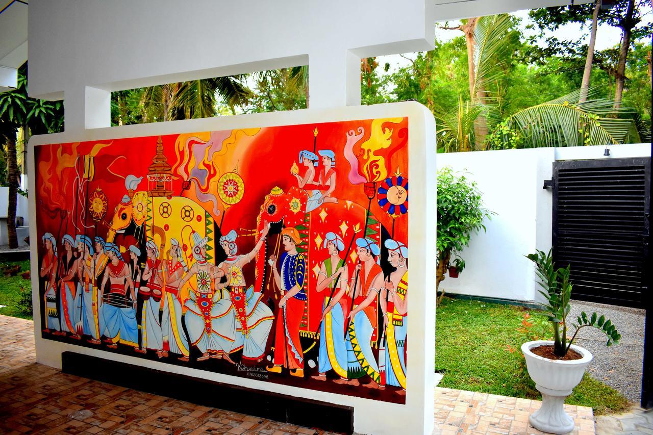 Leonine Villa Yala Тисамахарама Екстериор снимка
